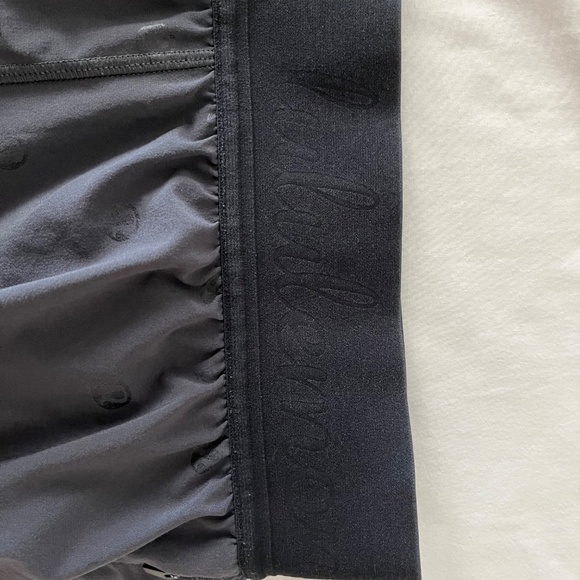 RARE lululemon logo print high rise hotty hots - Picture 5 of 5